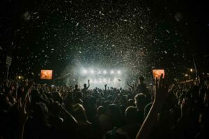 Kommt zusammen Festival gemeistert