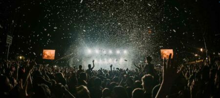 Kommt zusammen Festival gemeistert
